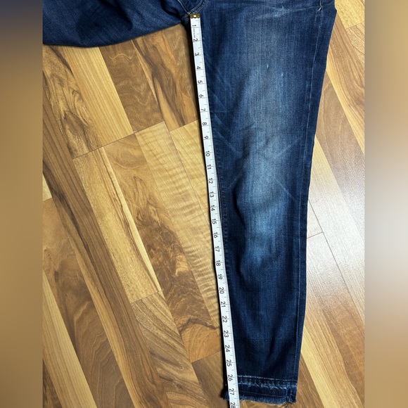 Express Dark Wash Raw Hem Woman’s Stretch Skinny Jean, Size 4R - Picture 6 of 10